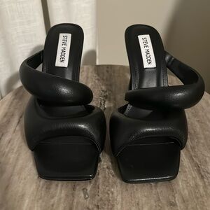 Steve Madden Black Sandals